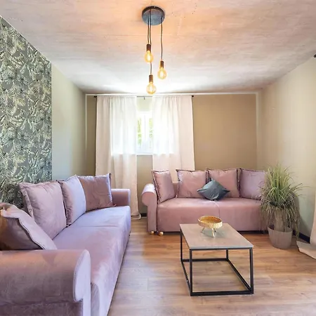 Amazing In With Kitchen * Podstrana